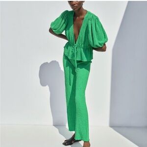 Zara Green Crinkle Set